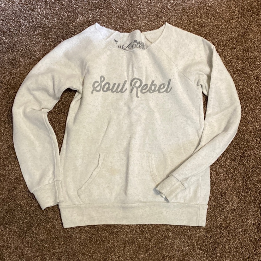 Sweatshirt